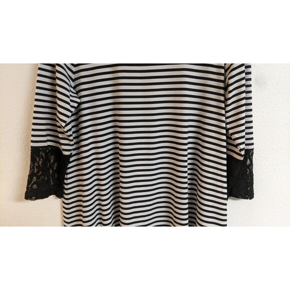 Women's CHICO'S Black/White Striped Lace Trim Jersey Swing Top 12 - Picture 3 of 11